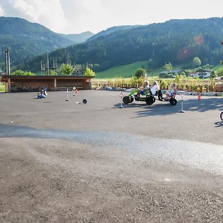- Flachau