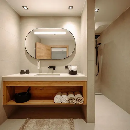 Aparthotel - 4*