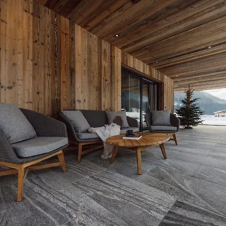- Apart Otel Flachau