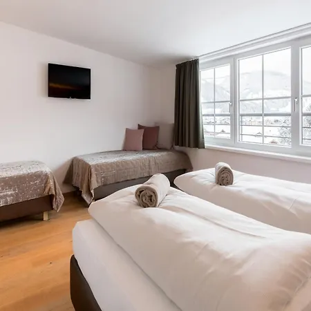 - Aparthotel