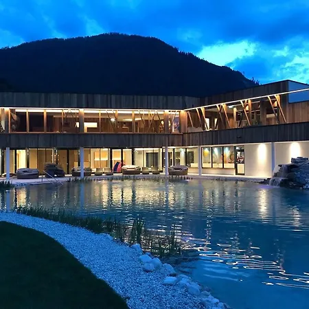 Ferienanlage Central Hotel apartamentowy 4*