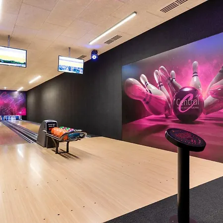 - Aparthotel 4*